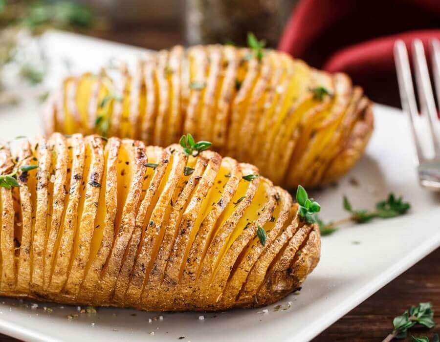 غذای ساده با سیب زمینی غذای ساده با سیب زمینی و بادمجان دهکده پروتئین