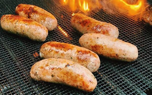 طرز تهیه سوسیس کبابی خوشمزه