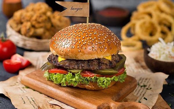 طرز تهیه همبرگر خانگی